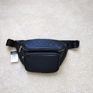 NEW!! Rue21 Fanny Pack
